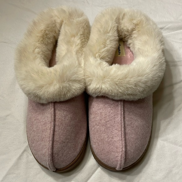 Dearfoams Chloe Soft Knit Womens Clog Slippers SIZE 7-8 - Picture 1 of 3